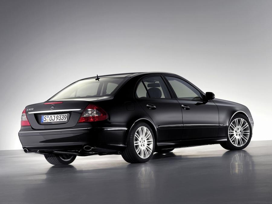  Mercedes-Benz E-Class 2007 года  (фото 49 из 80)